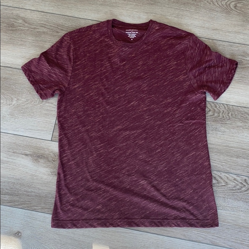 Men’s crewneck tee